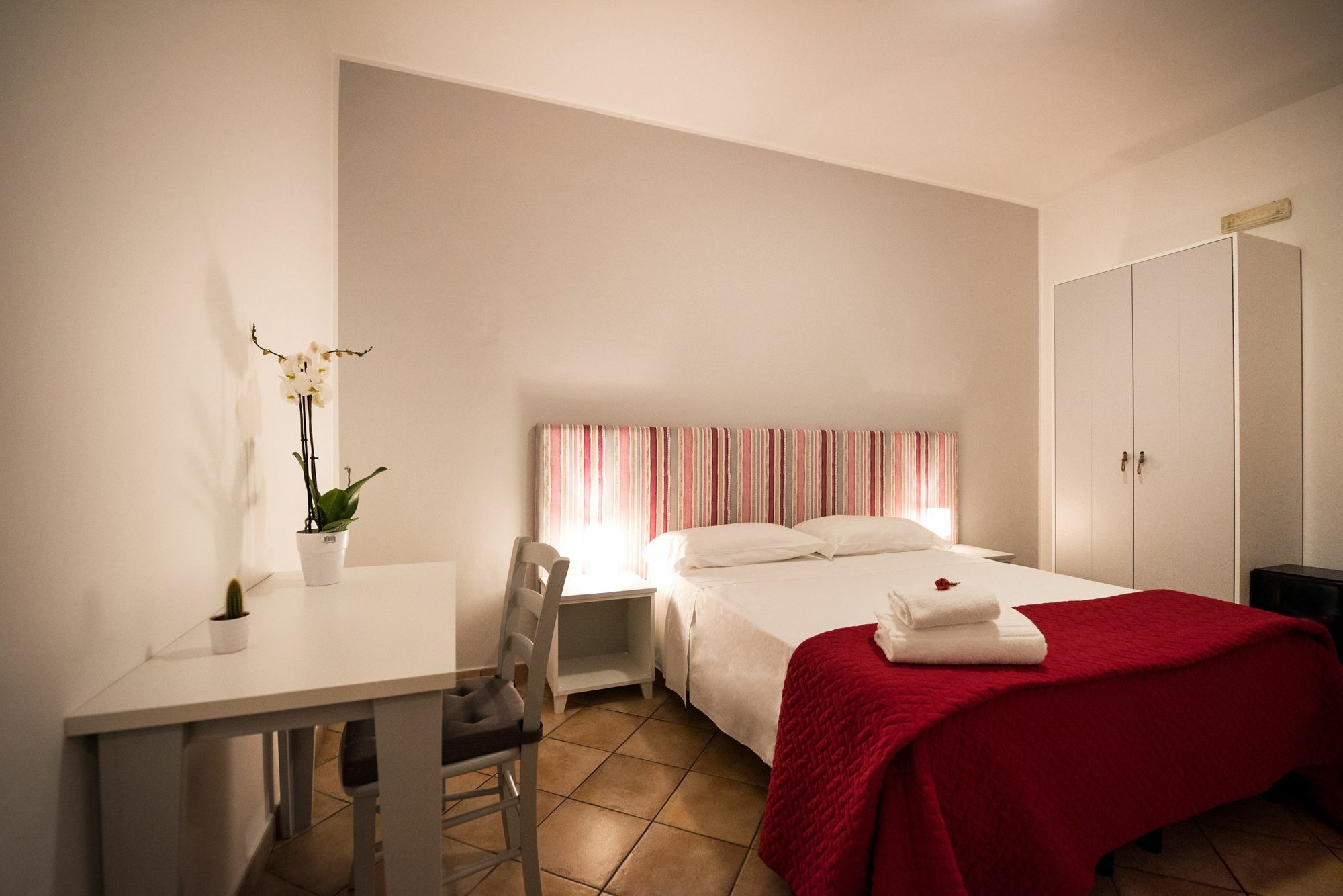 Cabrera House Bed and Breakfast Pozzallo Buitenkant foto